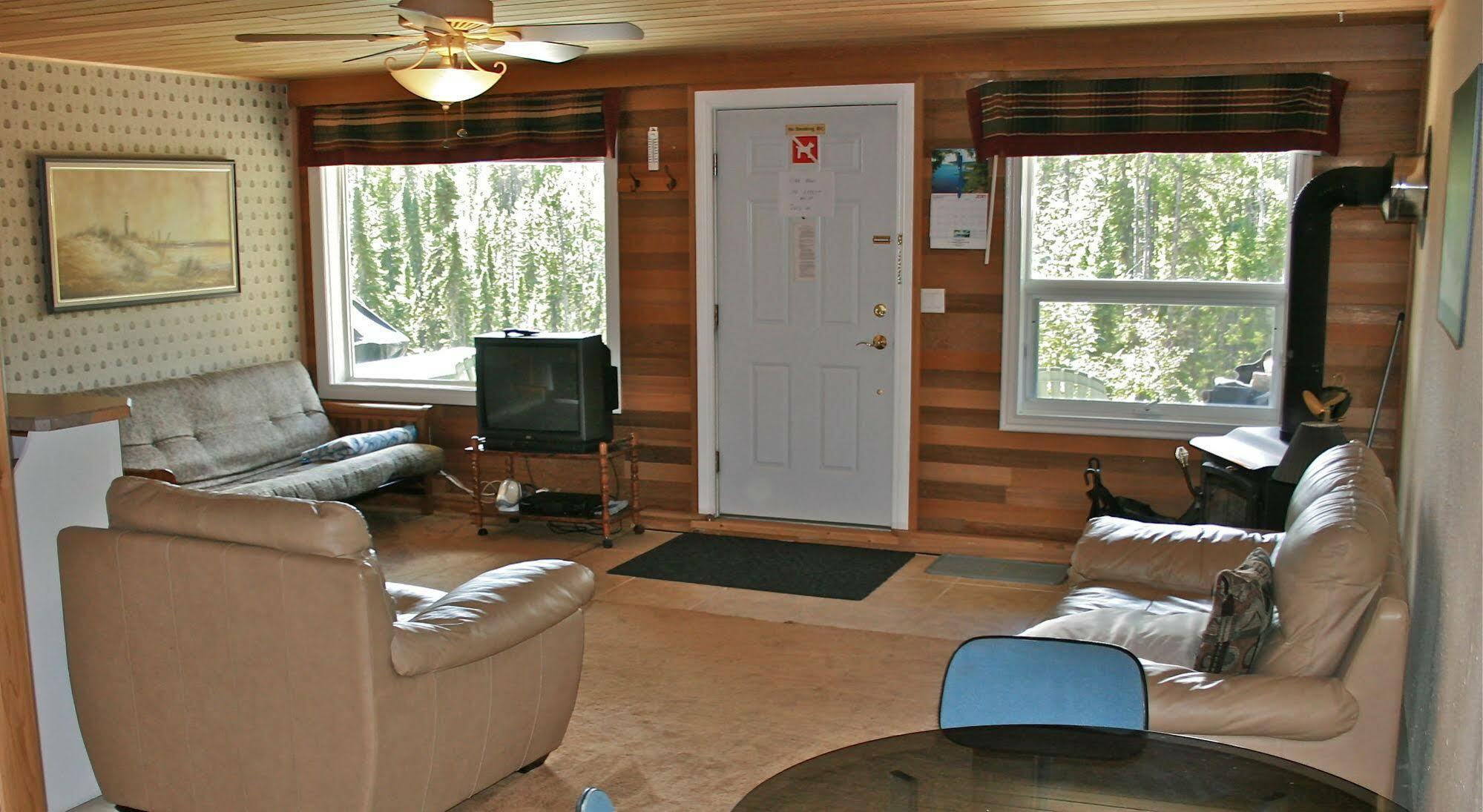 Heavens Edge Mountain Lodge Valemount Luaran gambar