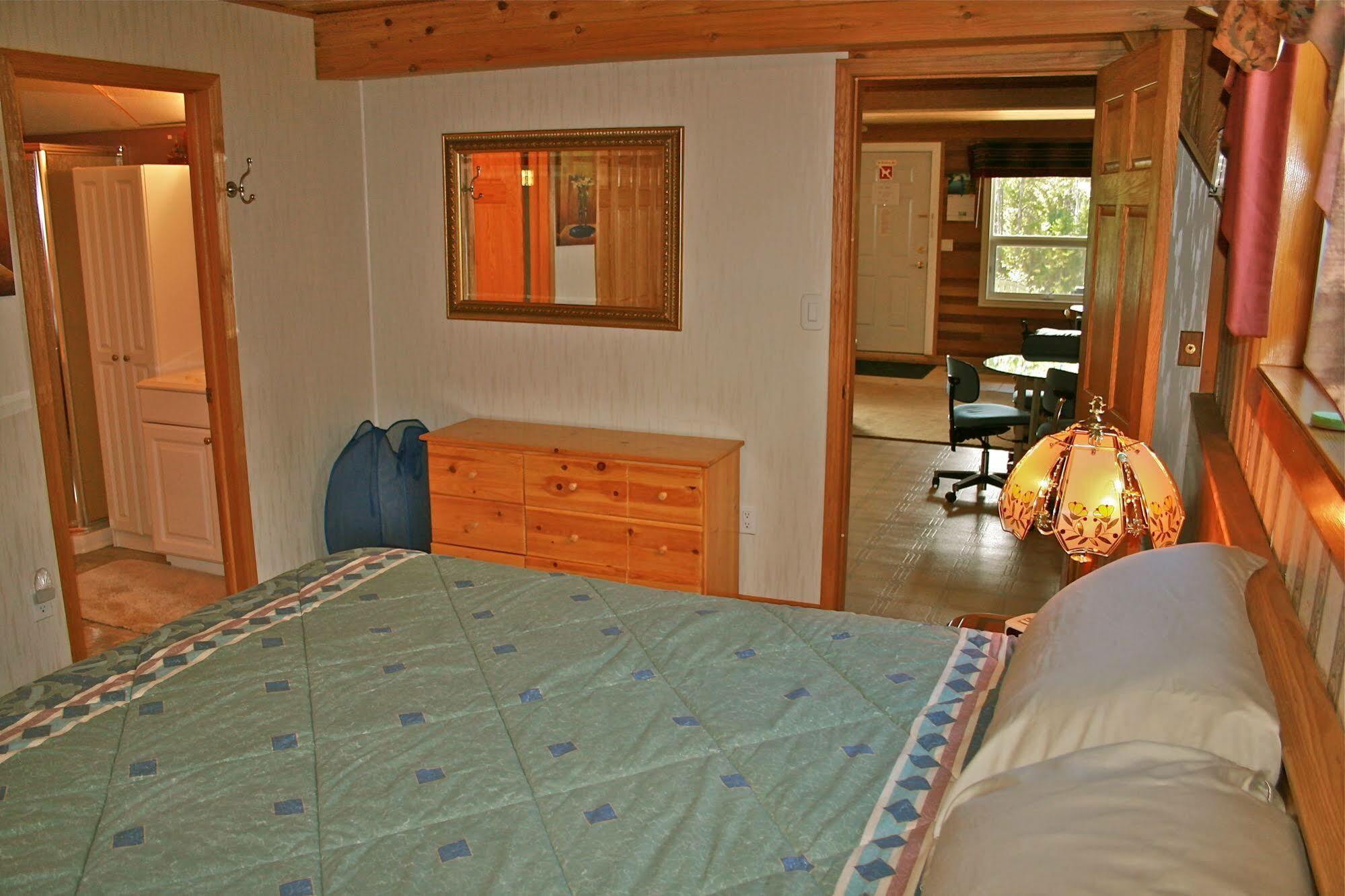 Heavens Edge Mountain Lodge Valemount Luaran gambar